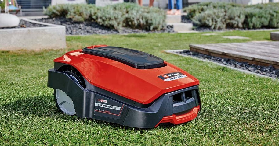 Where to put the FREELEXO robot lawn mower in winter?